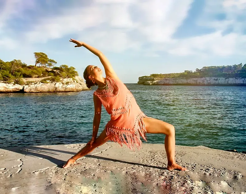 Jessi_Komes_Yoga_1